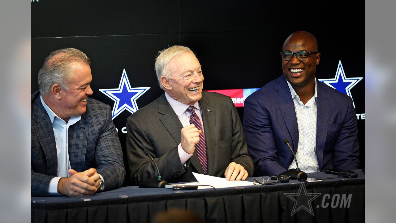 DeMarcus Ware signs contract to retire as a member of the Cowboys