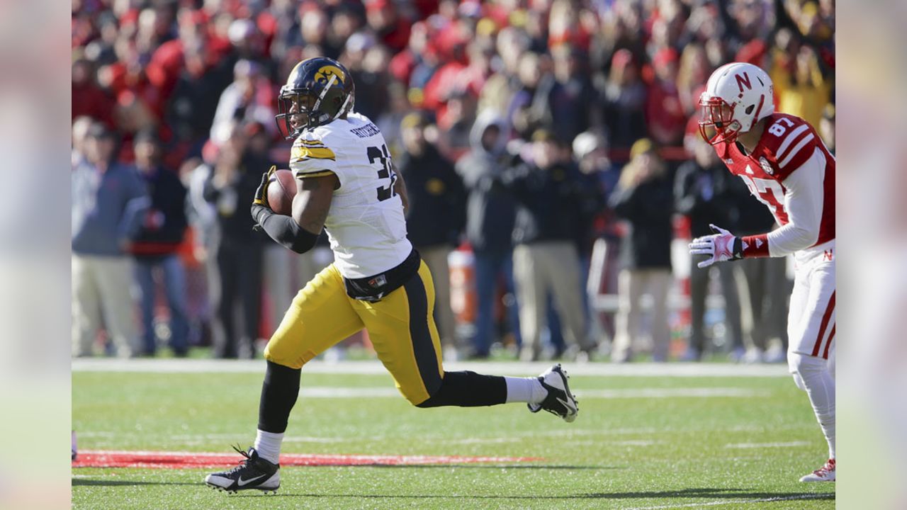 LB Anthony Hitchens, Iowa