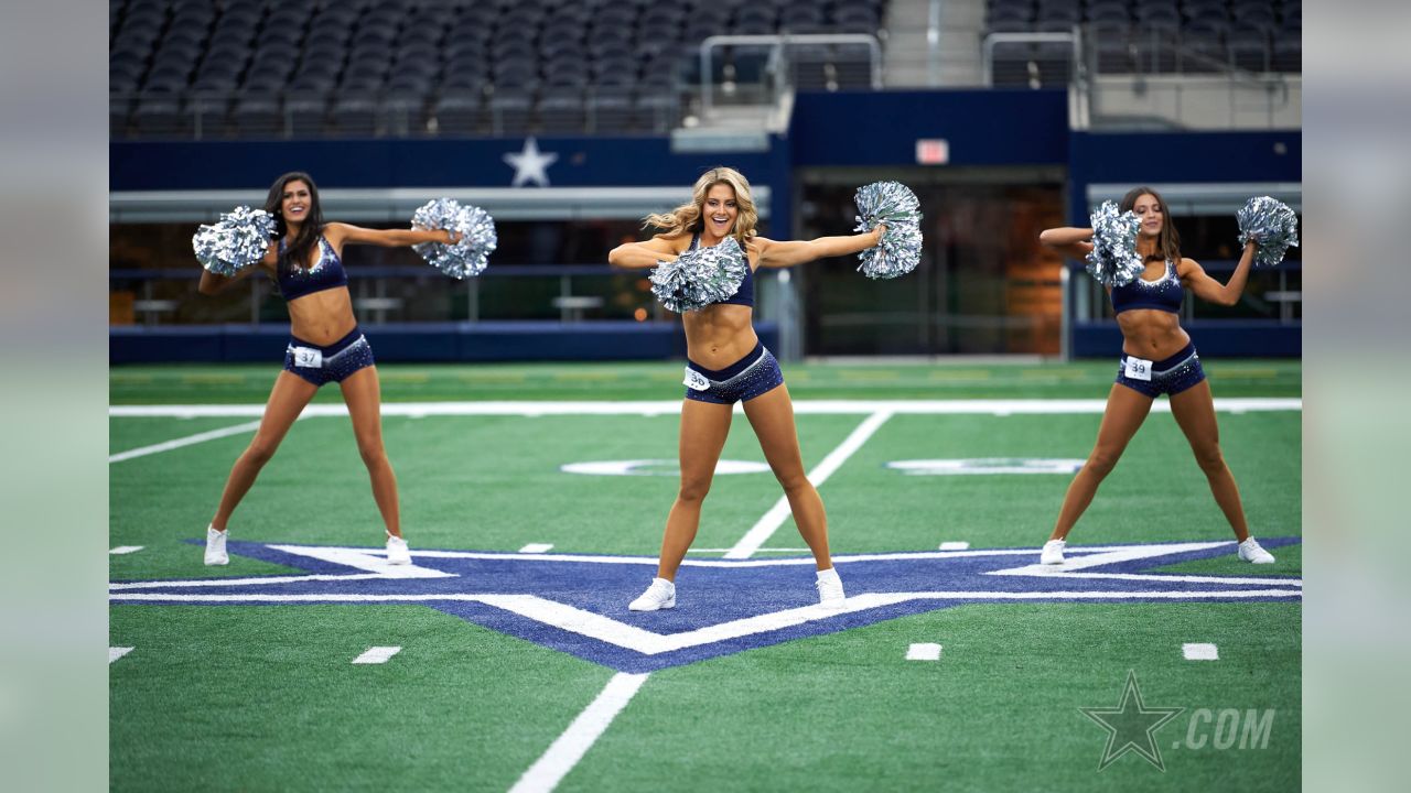 Dallas Cowboys Cheerleaders - We got that #FridayFeeling!! 