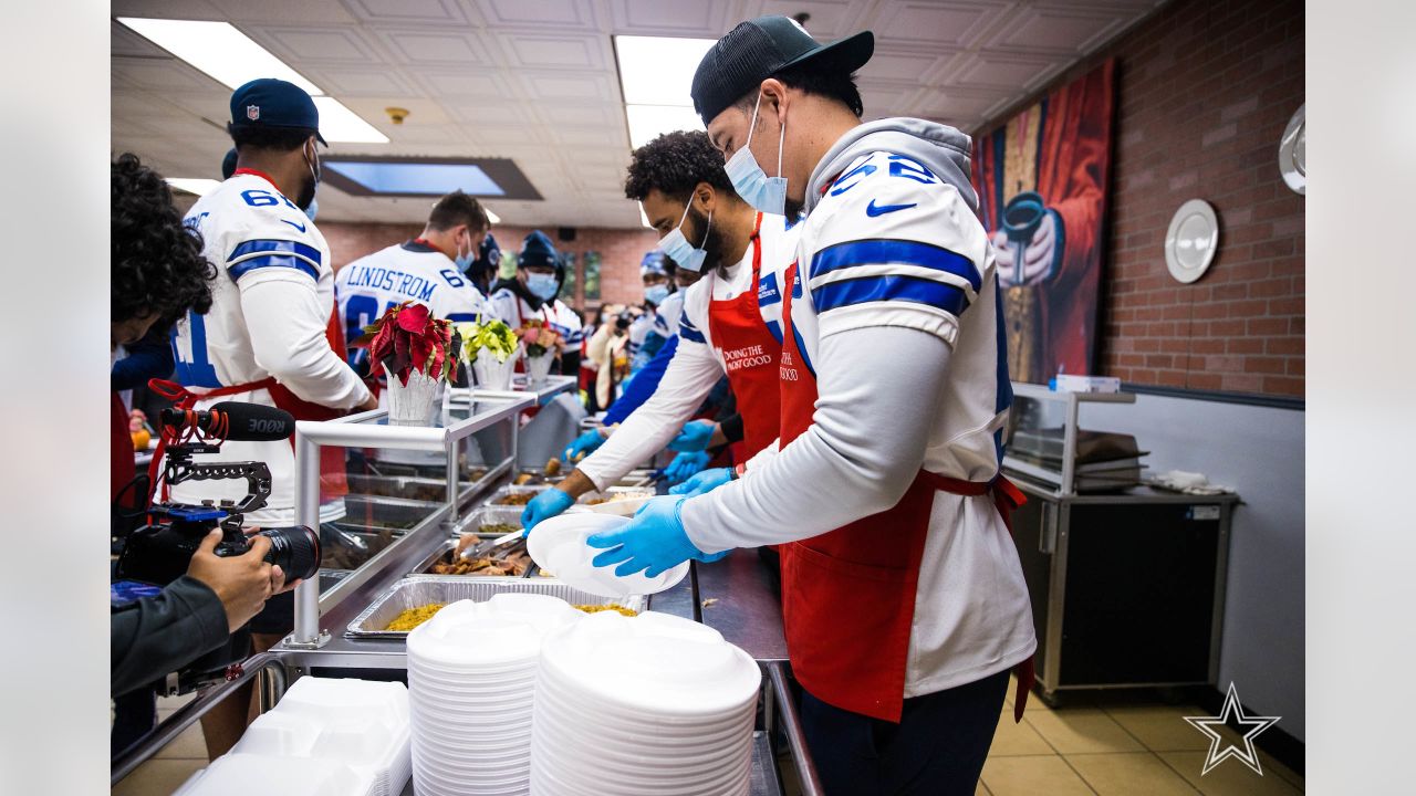 Dallas Cowboys - #CowboysNation, upgrade this Thanksgiving with a private  suite for your family/friends at the #DallasCowboys game in AT&T Stadium 