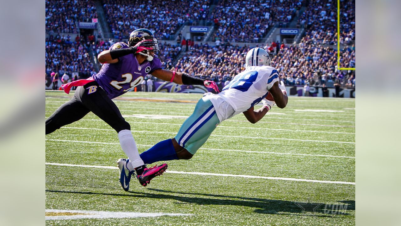 November 05, 2017: Dallas Cowboys wide receiver Dez Bryant #88 during an  NFL football game between the Kansas City Chiefs and the Dallas Cowboys at  AT&T Stadium in Arlington, TX Dallas defeated