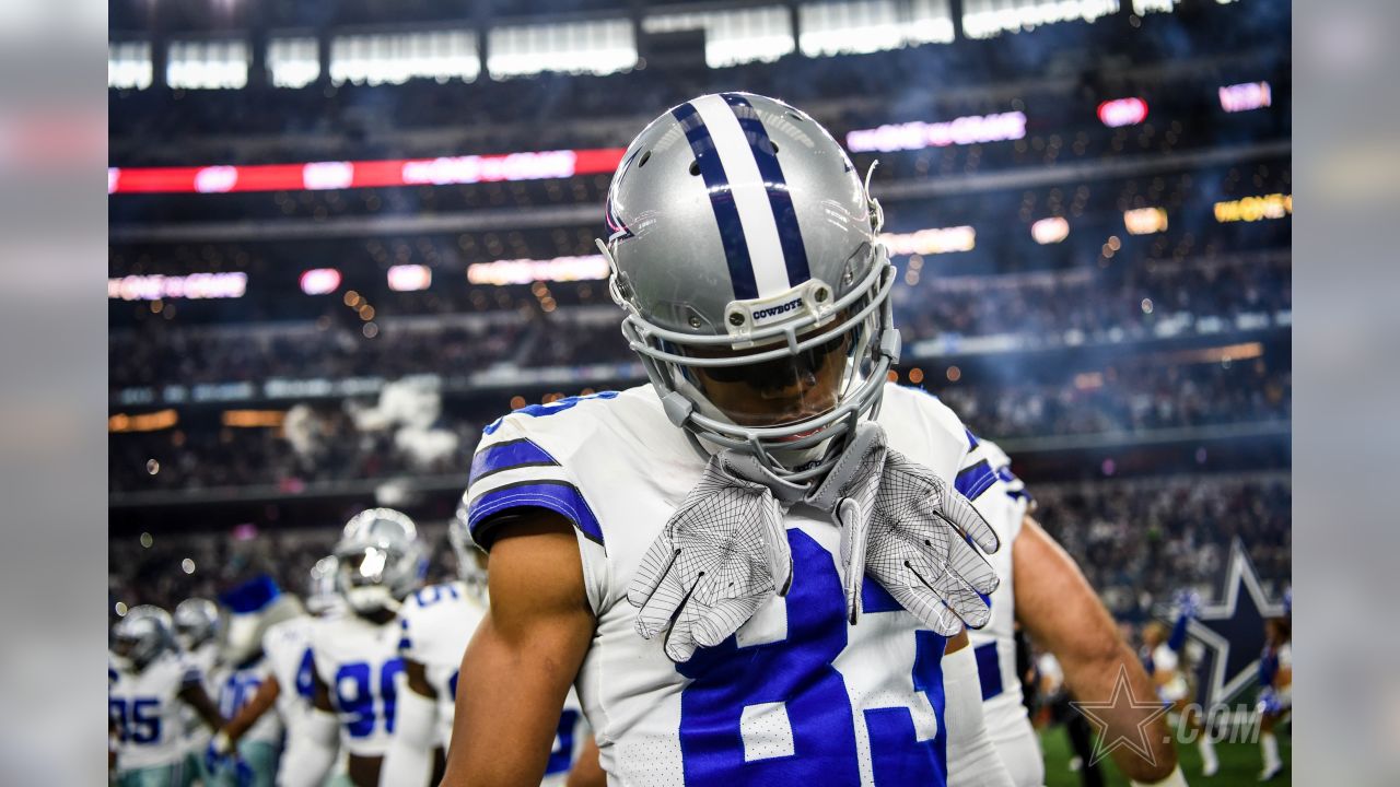 Dallas Cowboys tight end Princeton Fant (48) warms up before a preseason  NFL football game against the Seattle Seahawks, Saturday, Aug. 19, 2023, in  Seattle. (AP Photo/Lindsey Wasson Stock Photo - Alamy