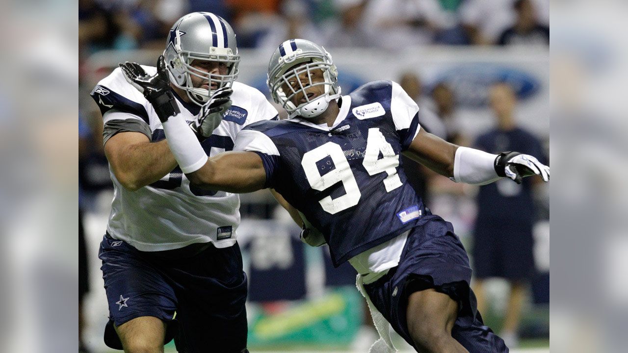 Dallas cowboys linebacker demarcus ware hi-res stock photography