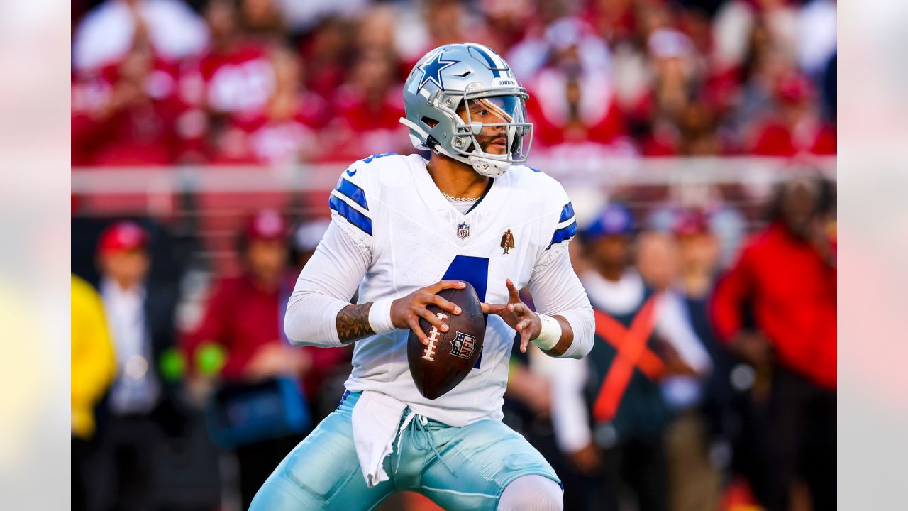 Dallas Cowboys linebacker Micah Parsons (11) before an NFL divisional round  playoff football game against the San Francisco 49ers in Santa Clara,  Calif., Sunday, Jan. 22, 2023. (AP Photo/Godofredo A. Vásquez Stock