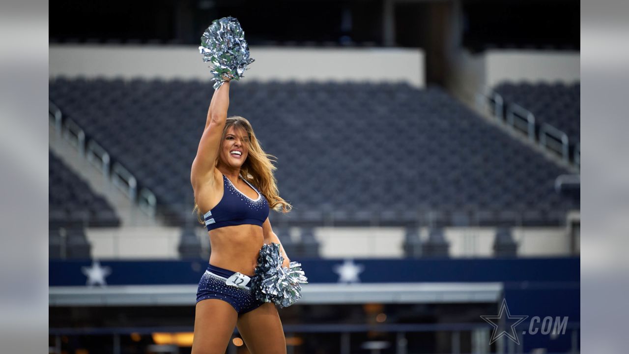 DALLAS COWBOY CHEERLEADER – SHE'S BREAKING IT DOWN !!! – ASA