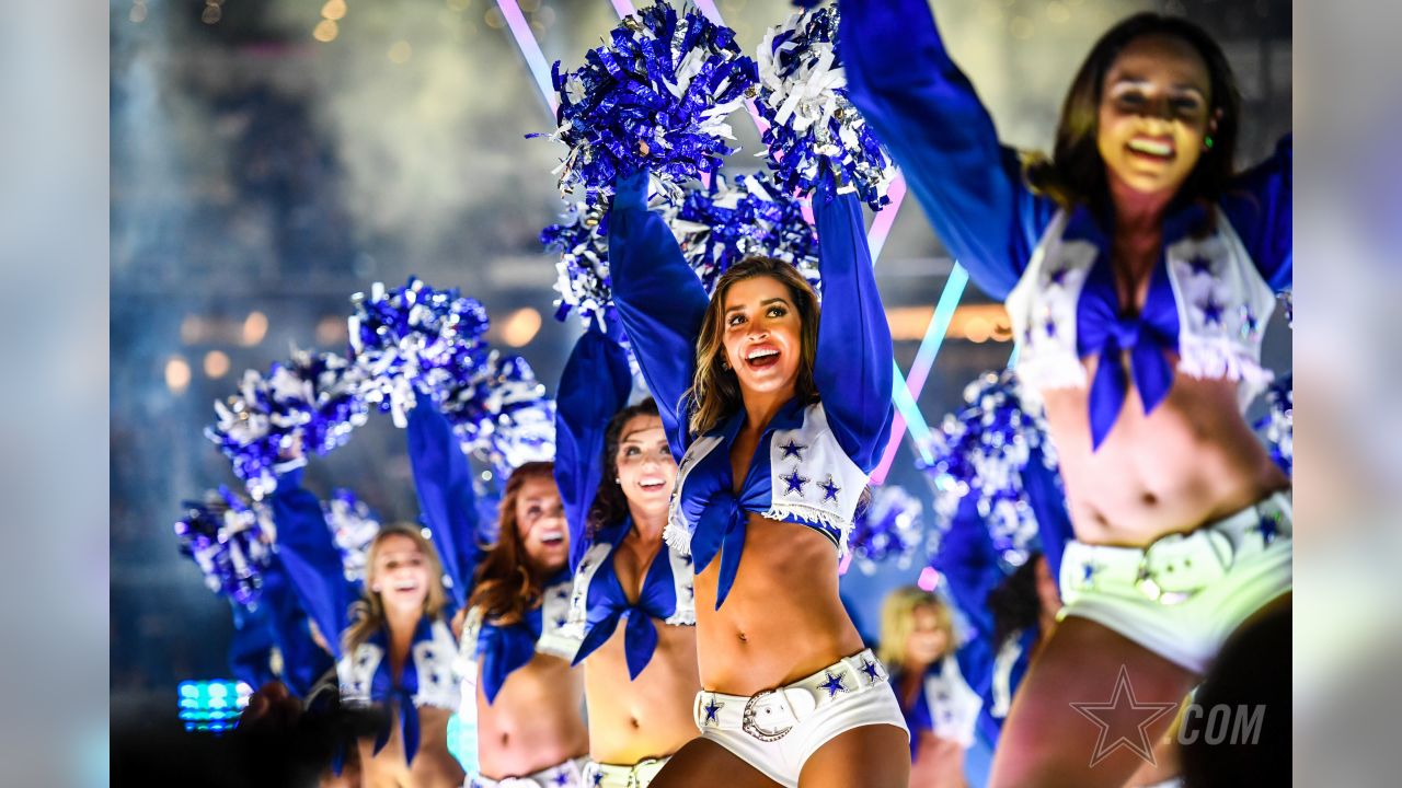 Throwback: Thomas Rhett Performs For Dallas Cowboys Halftime Show