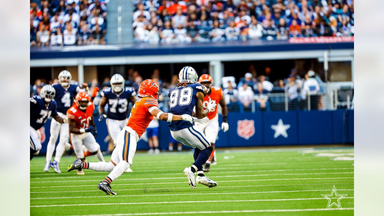 Photo: Dallas Cowboys vs Chicago Bears in Arlington, Texas - DAL20121001036  