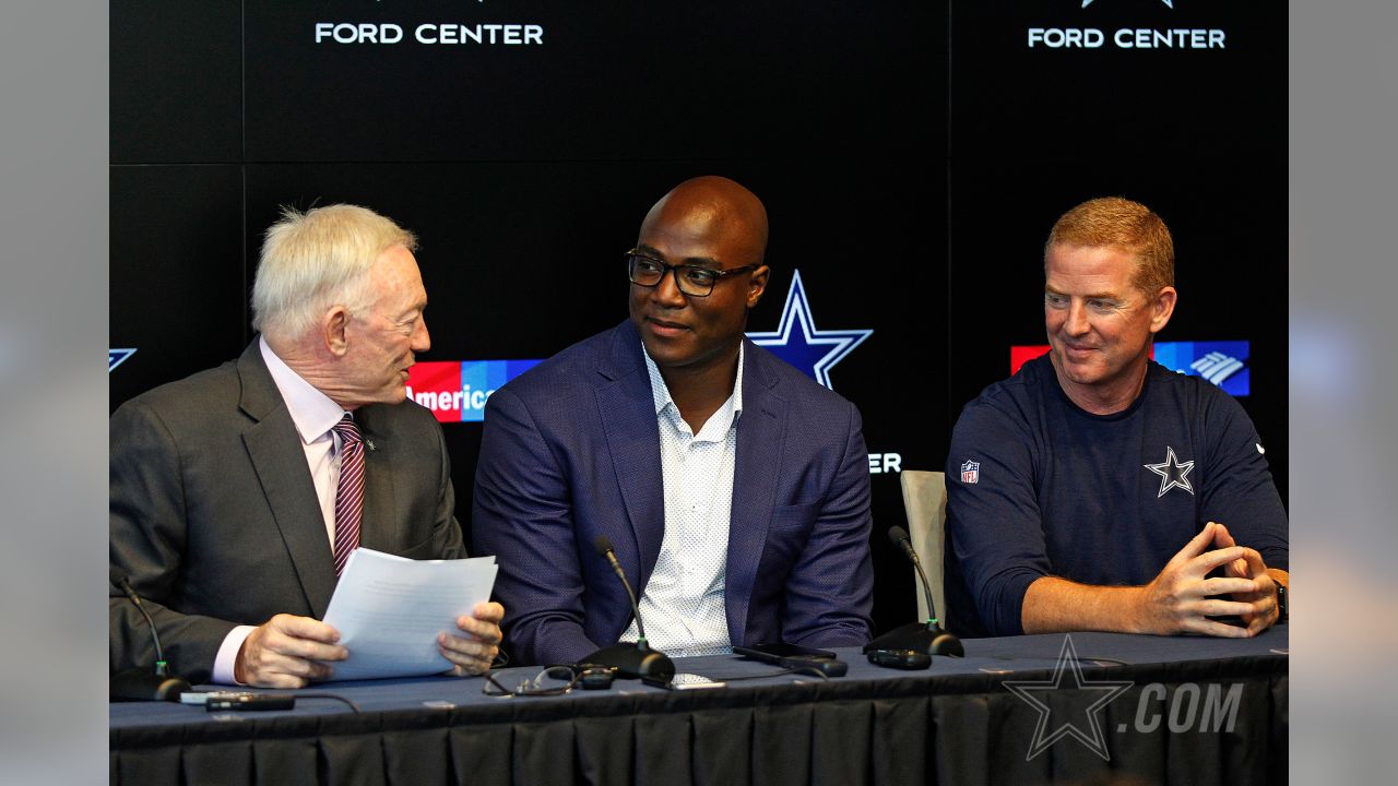 DeMarcus Ware Ceremonially Re-Signs With Cowboys To Retire in Dallas