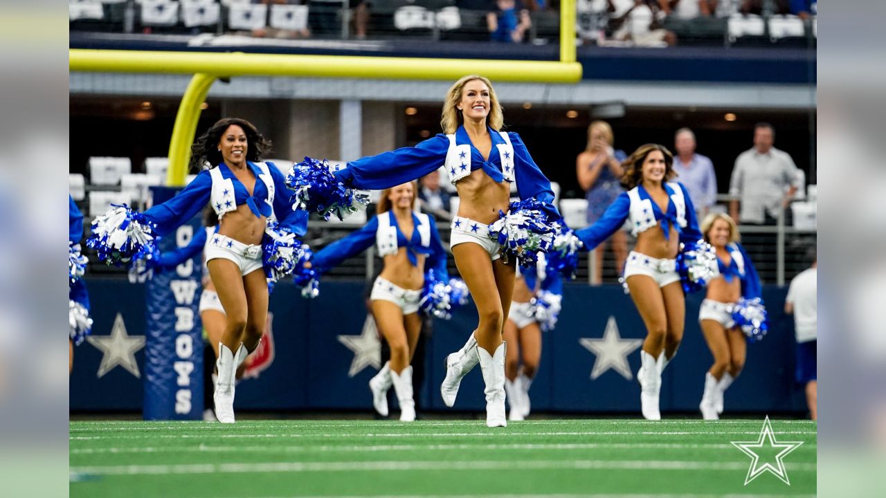 Dallas Cowboys Cheerleaders 2019 Gameday Performance