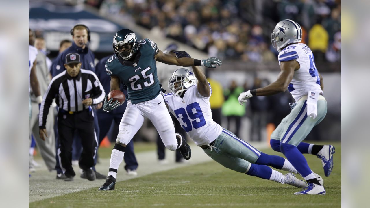 December 14, 2014: Dallas Cowboys free safety J.J. Wilcox (27) in