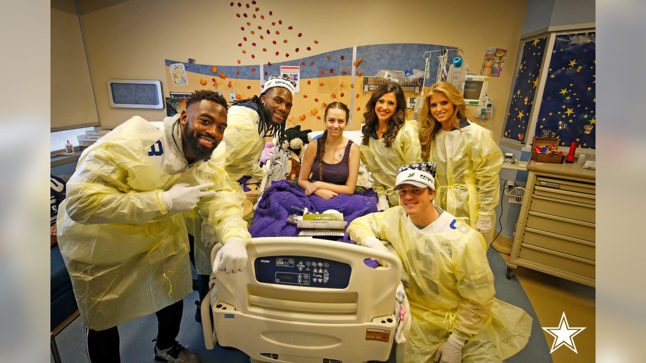 Dallas Morning News: 'It's a special thing' - Dallas Cowboys players make  holiday visits to four local children's hospitals