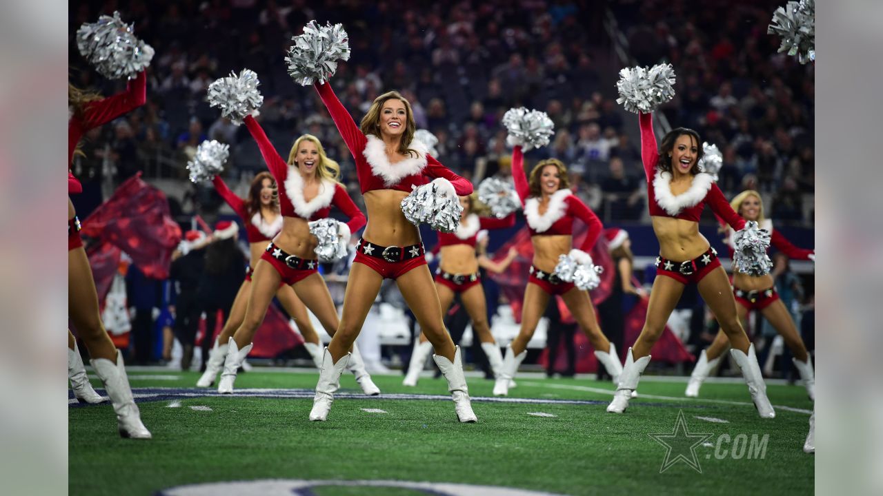 Arlington, Texas, USA. 11th Dec, 2022. Dallas Cowboys Cheerleader during  the NFL football game between the Houston Texans and the Dallas Cowboys on  December 11, 2022 at AT&T Stadium in Arlington, Texas.