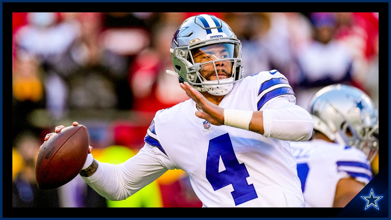 Dallas Cowboys safety Jayron Kearse runs with the ball after intercepting a  pass as Kansas City Chiefs quarterback Patrick Mahomes (15) defends during  the second half of an NFL football game Sunday