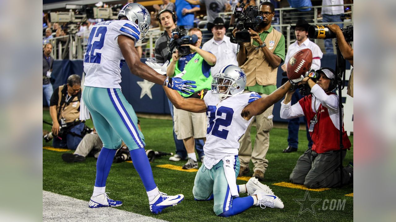 Dallas Cowboys outside linebacker DeMarcus Ware (94) celebrates a good  defensive play in the second half against the Chicago Bears at Cowboys  Stadium in Arlington, Texas, Monday, October 1, 2012. (Photo by