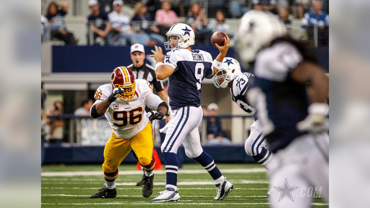 Redskins trail Cowboys at halftime of Thanksgiving game