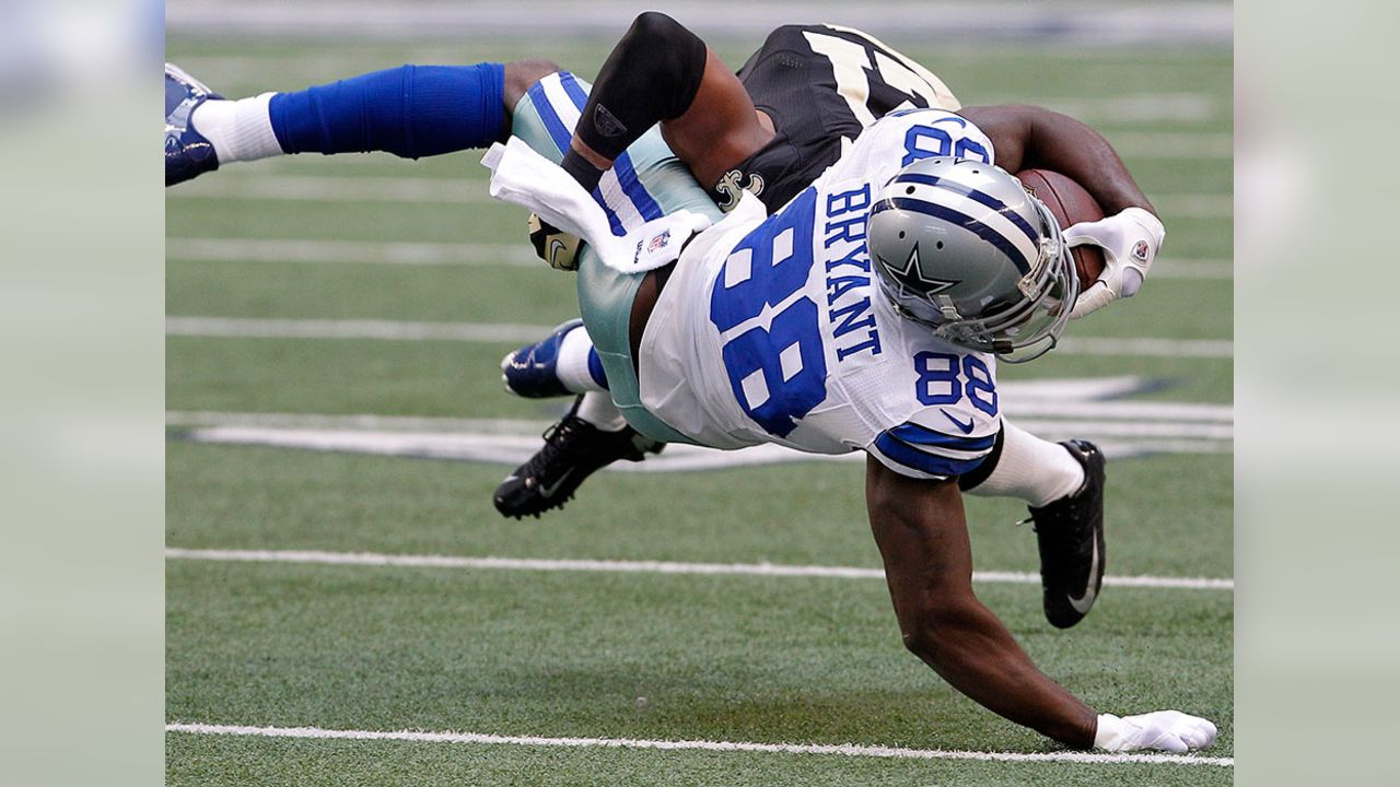 Dallas Cowboys wide receiver CeeDee Lamb (88) is seen during warm ups  before an NFL football game against the Chicago Bears, Sunday, Oct. 30,  2022, in Arlington, Texas. (AP Photo/Brandon Wade Stock