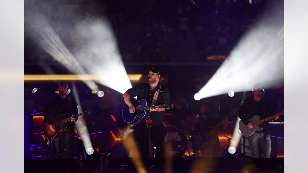 Thanksgiving NFL Halftime Performance: How to Watch Luke Combs Live