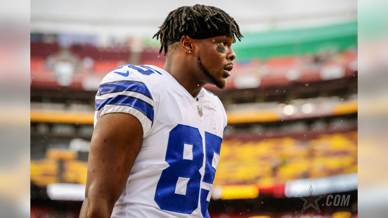 Wide receiver (85) Noah Brown of the Dallas Cowboys warms up