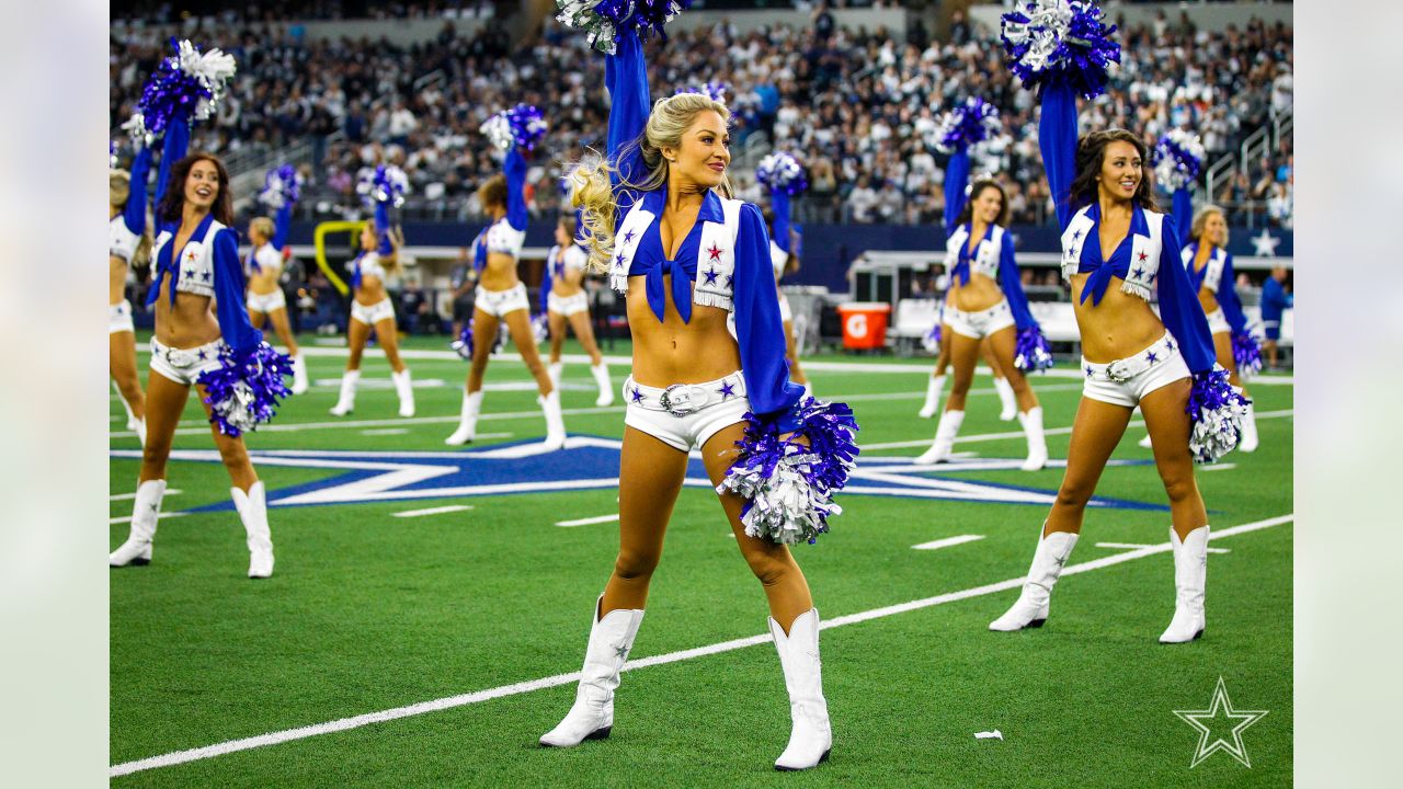 Dallas Cowboys vs Las Vegas Raiders – Dallas Cowboys Cheerleaders