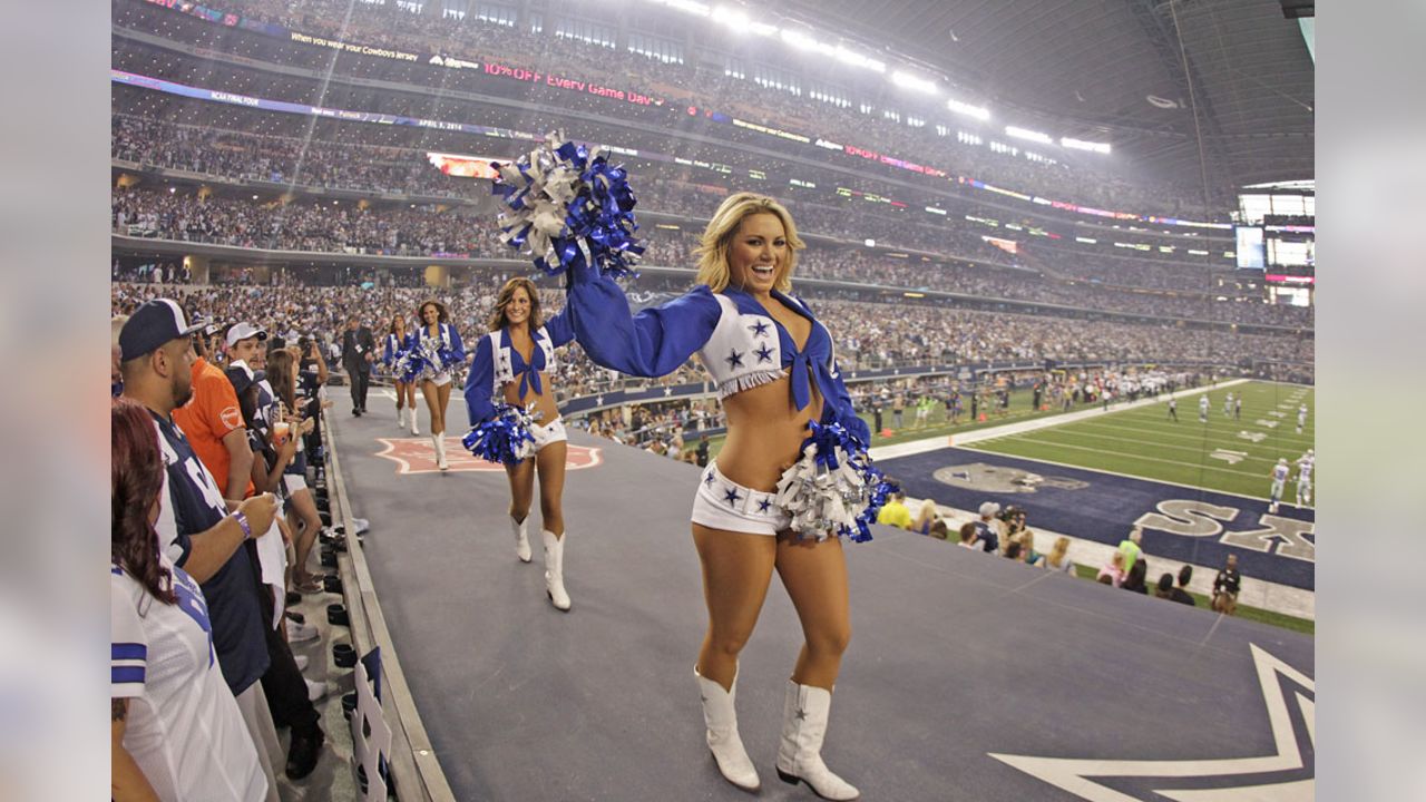 Dallas Cowboys Cheerleaders 2019 Gameday Performance