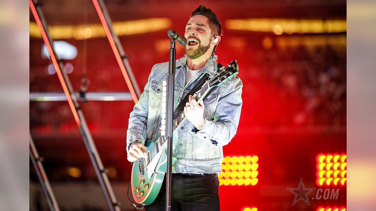 Throwback: Thomas Rhett Performs For Dallas Cowboys Halftime Show