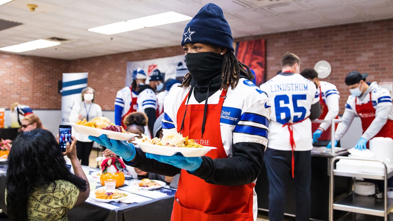 Dallas Cowboys Prepare to Feed 90,000 at Thanksgiving Day Game