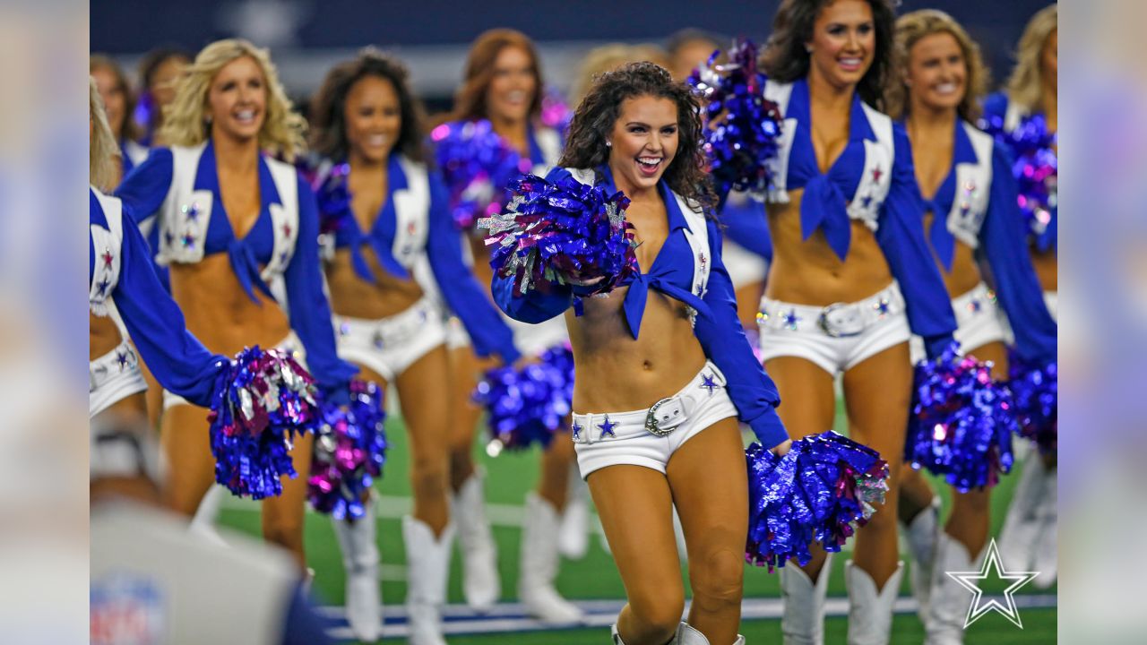 NFL Cheerleaders 2019 Week 7 photos