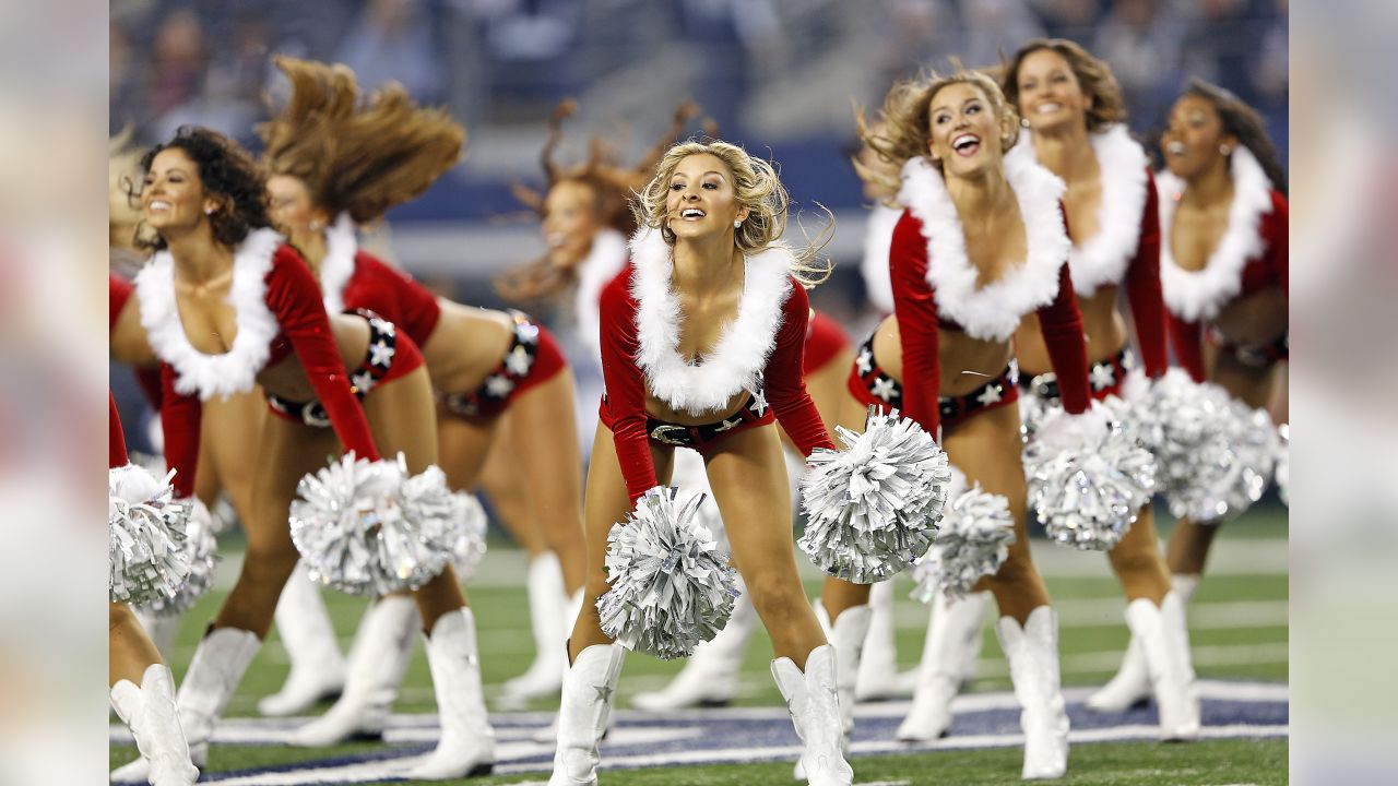 PHOTOS: Dallas Cowboys cheerleaders Christmas halftime