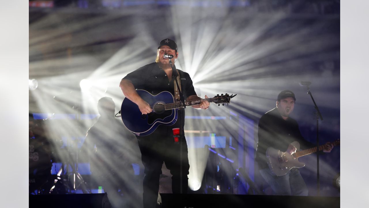 Luke Combs To Kickoff the Red Kettle Campaign with a Thanksgiving