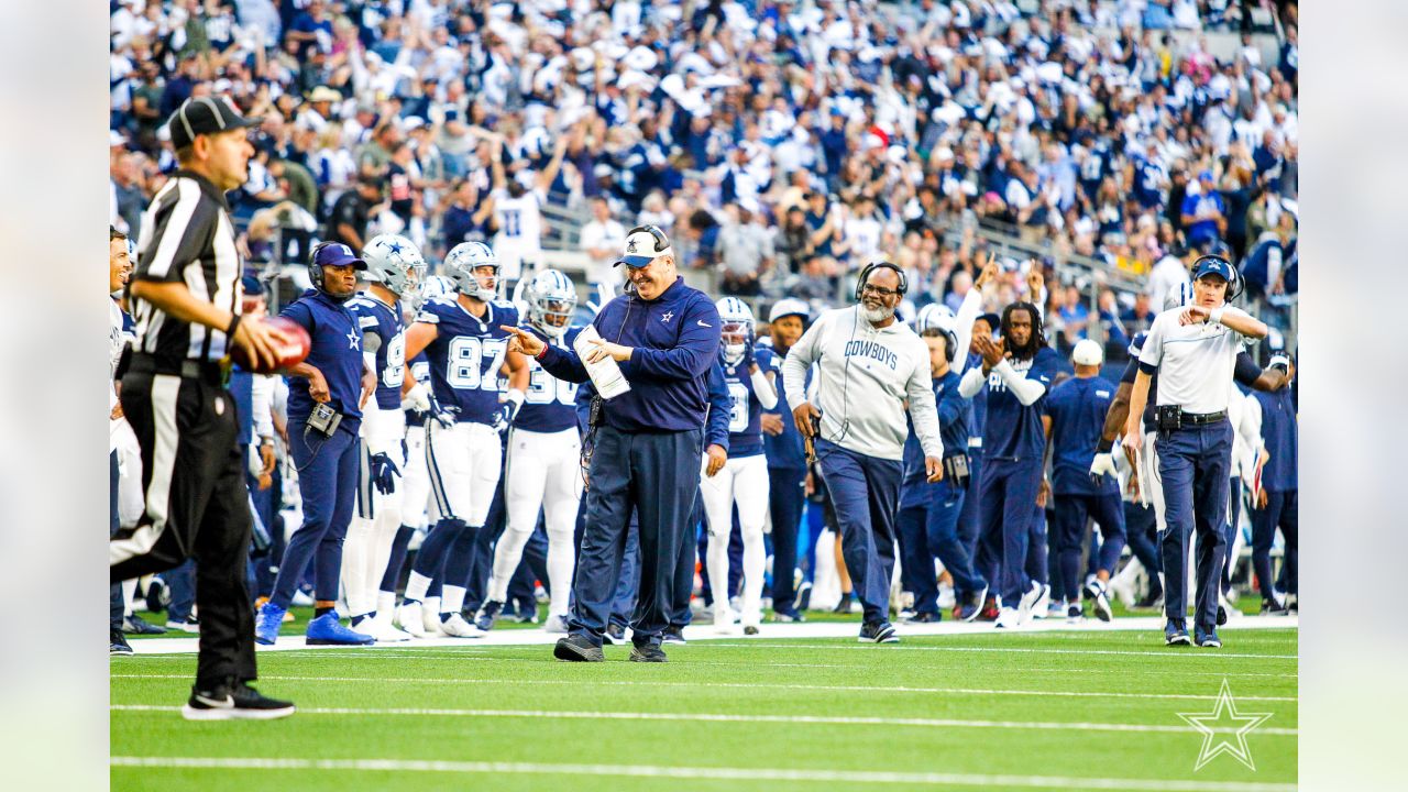 Photo: Dallas Cowboys vs Chicago Bears in Arlington, Texas - DAL20121001036  