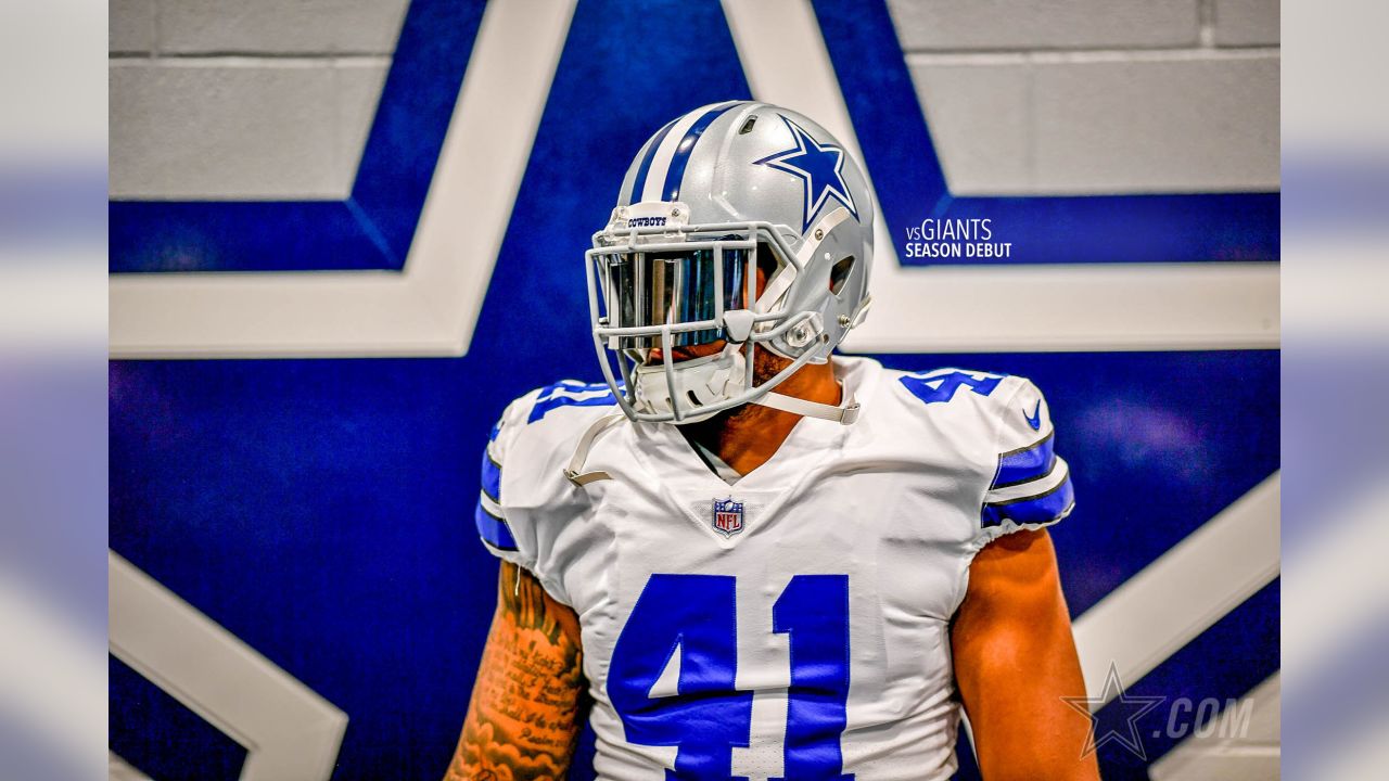 September 10, 2017: Dallas Cowboys fullback Keith Smith #41 warms up before  an NFL football game between the New York Giants and the Dallas Cowboys at  AT&T Stadium in Arlington, TX Dallas