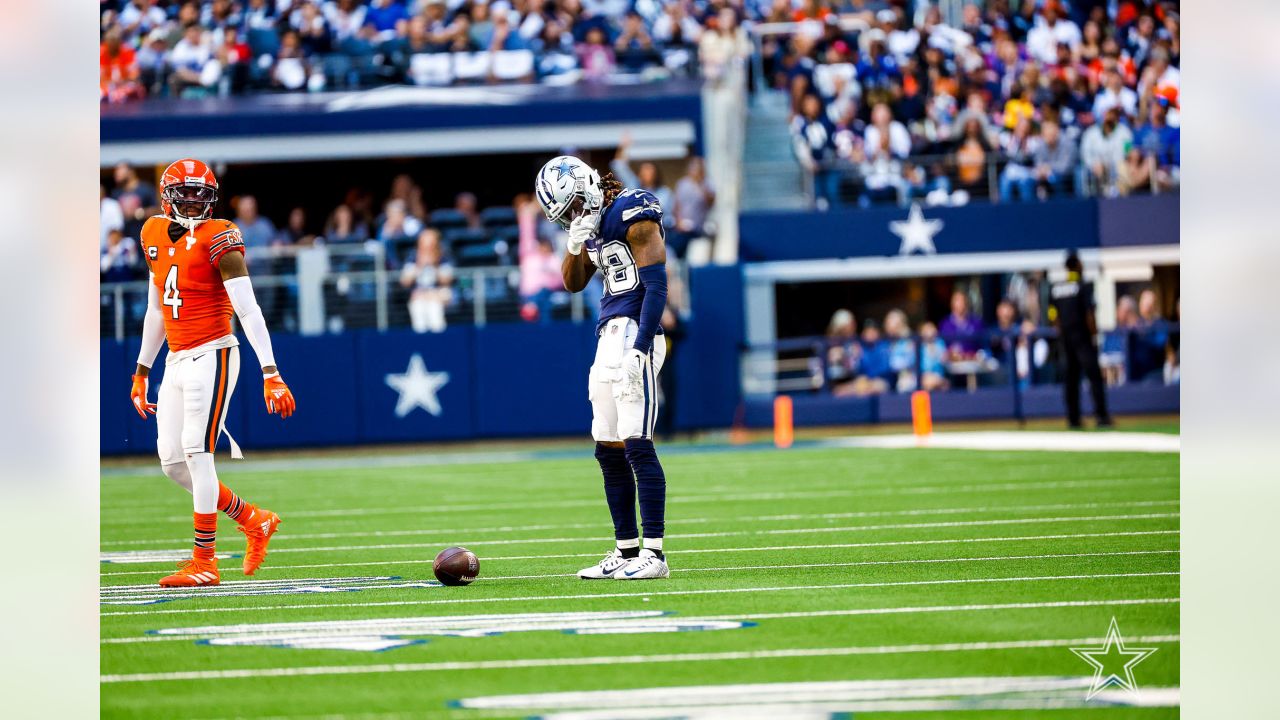 Photo: Dallas Cowboys vs Chicago Bears in Arlington, Texas - DAL20121001036  