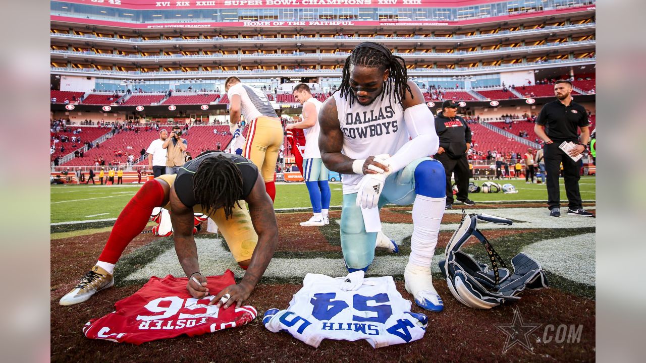 November 05, 2018:.Dallas Cowboys linebacker Jaylon Smith (54).during an NFL  football game between the Tennessee Titans and Dallas Cowboys at AT&T  Stadium in Arlington, Texas. Manny Flores/CSM Stock Photo - Alamy