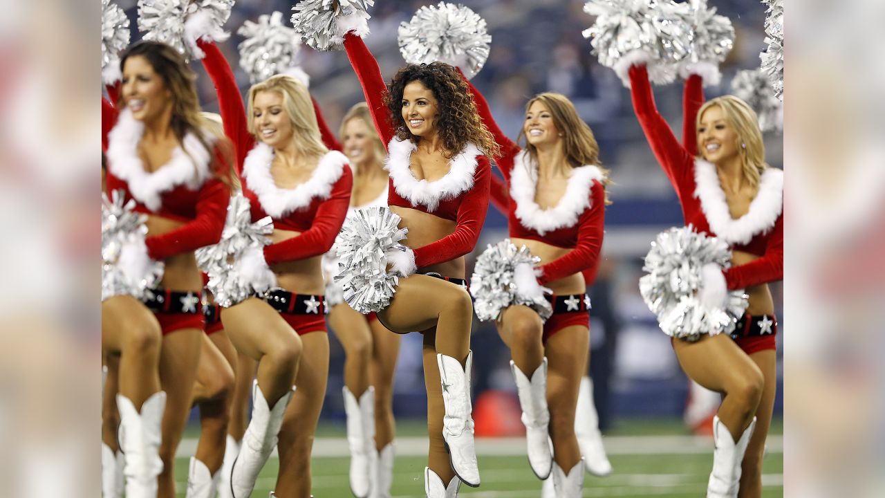 Dallas Cowboys Cheerleaders: Christmas Edition! – Pro Sports Extra