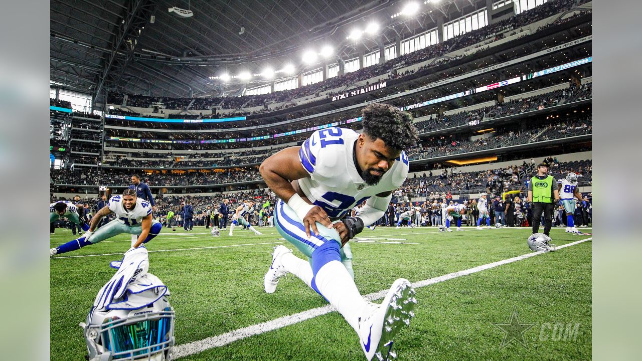 Dallas Cowboys defensive end Tyrus Wheat (91) gets set during an NFL  pre-season football game against the Seattle Seahawks, Saturday, Aug. 19,  2023 in Seattle. (AP Photo/Ben VanHouten Stock Photo - Alamy