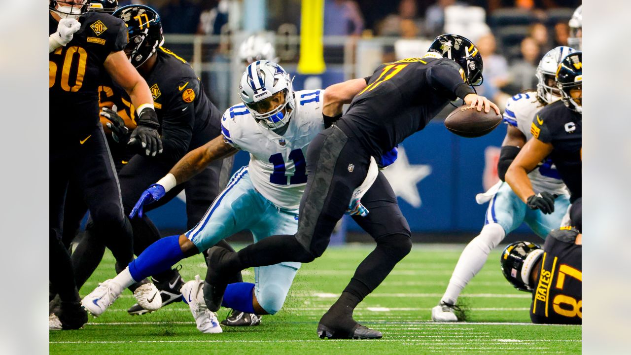 Dallas Cowboys safety Markquese Bell (41) in action during an NFL football  game against the Washington Commanders, Sunday, Oct. 2, 2022, in Arlington.  (AP Photo/Tyler Kaufman Stock Photo - Alamy