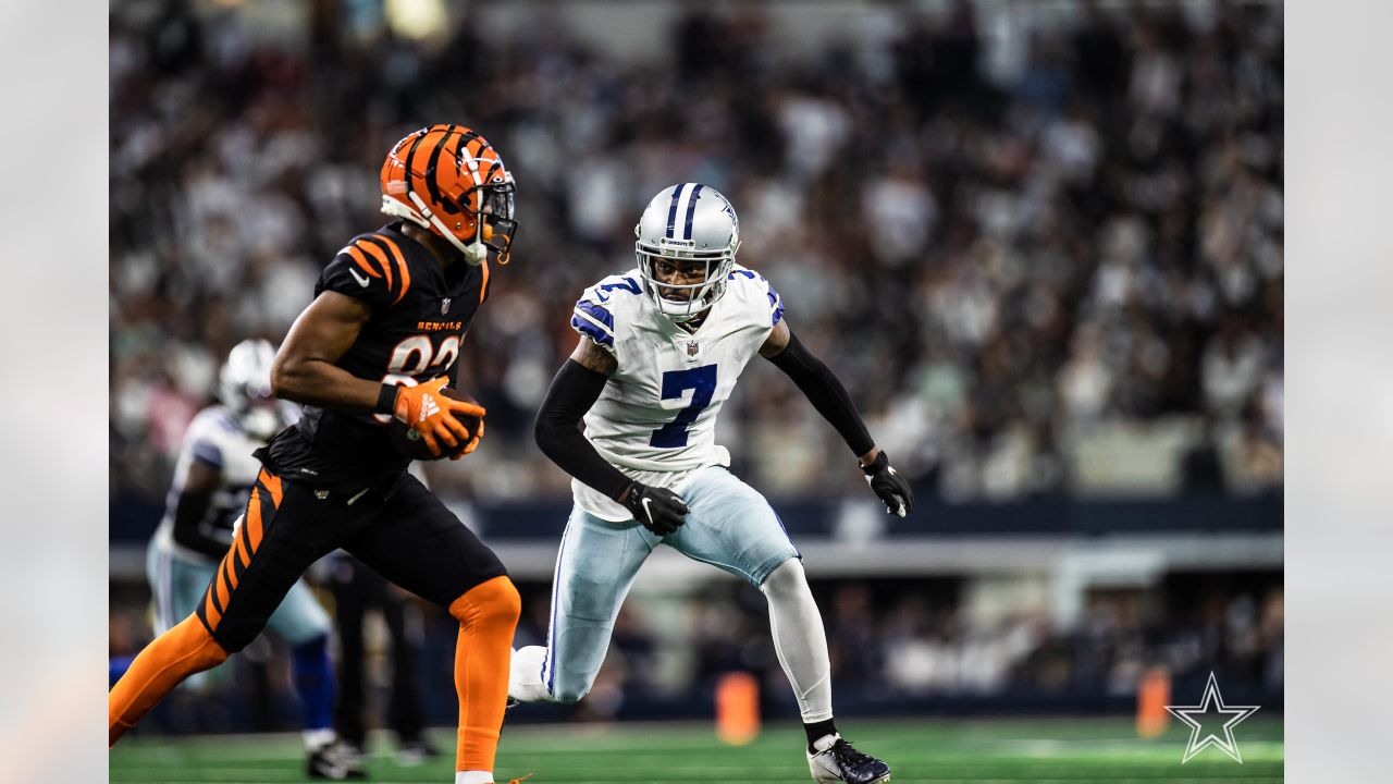 Photo: Dallas Cowboys vs. Cincinnati Bengals in Arlington, Texas -  ARL2022091817 