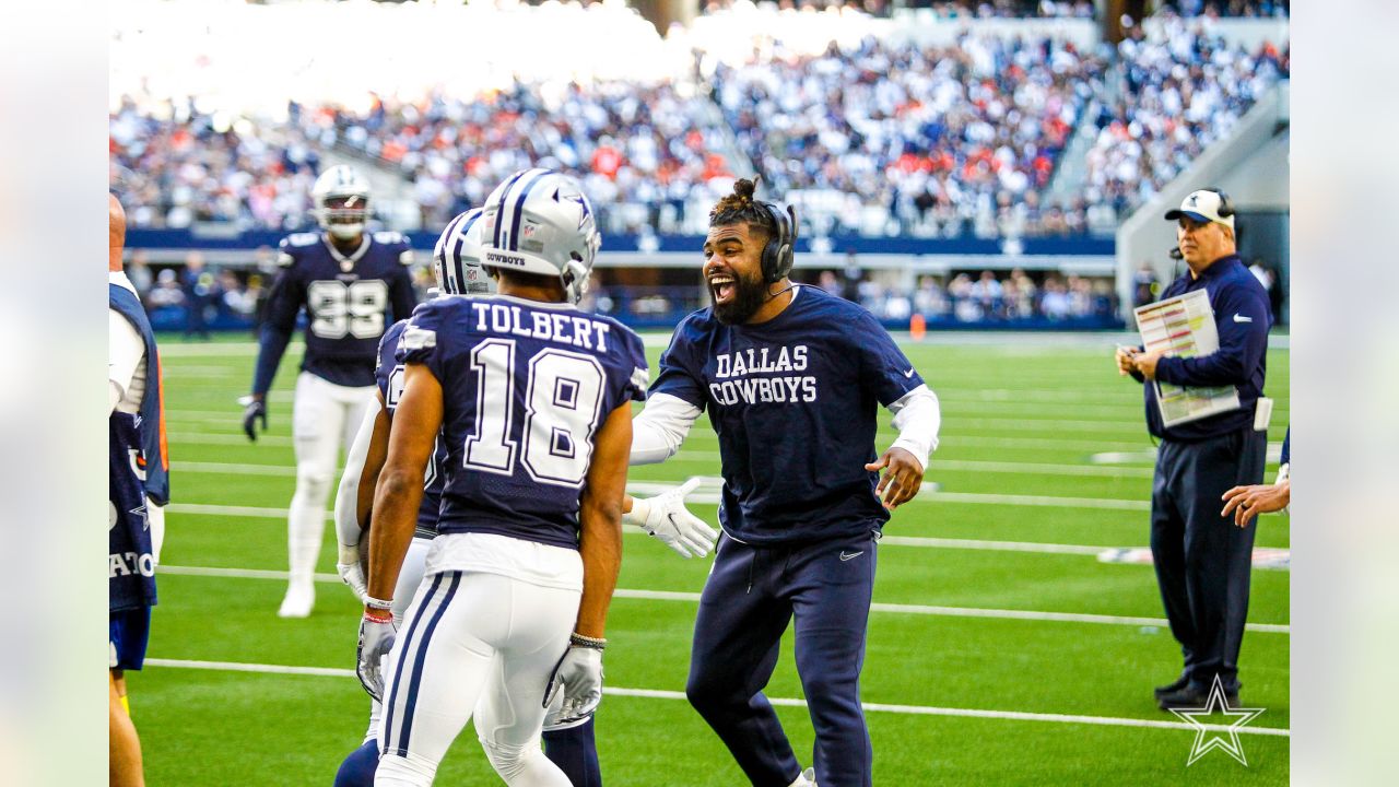 Top photos from Cowboys 20-point drubbing of Bears in Week 8