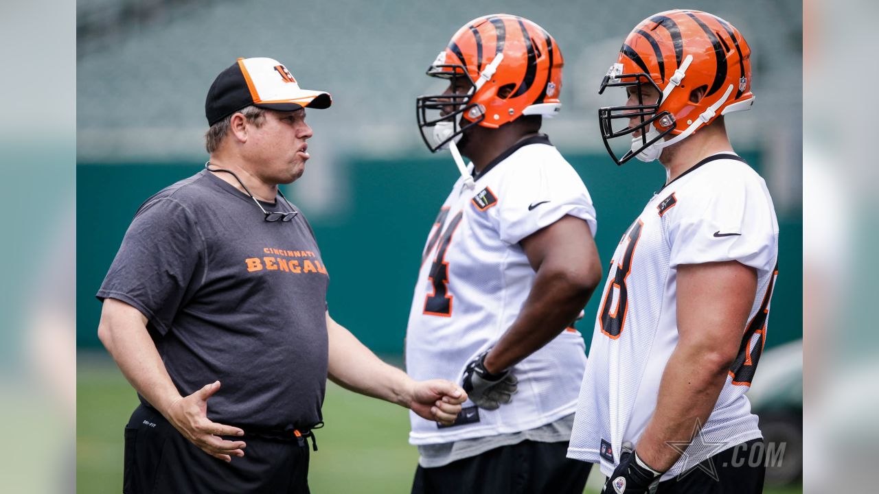 Cowboys hire former Bengal Paul Alexander as offensive line coach