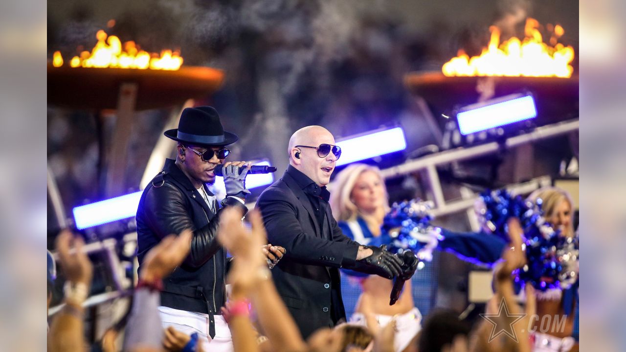 Nexus 4×4 Dazzles At Dallas Cowboys Thanksgiving Halftime Show