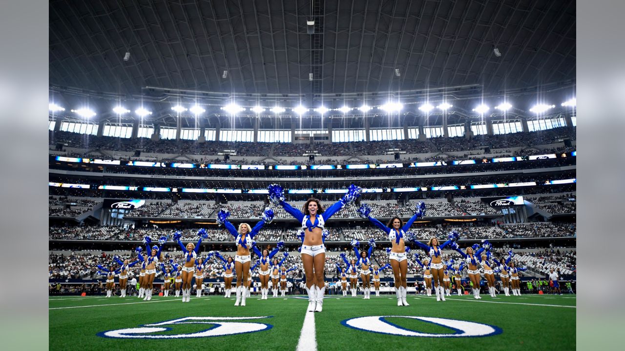 Dallas Cowboys Cheerleaders 2019 Gameday Performance