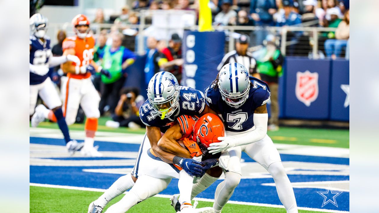 Photo: Dallas Cowboys vs Chicago Bears in Arlington, Texas - DAL20121001036  