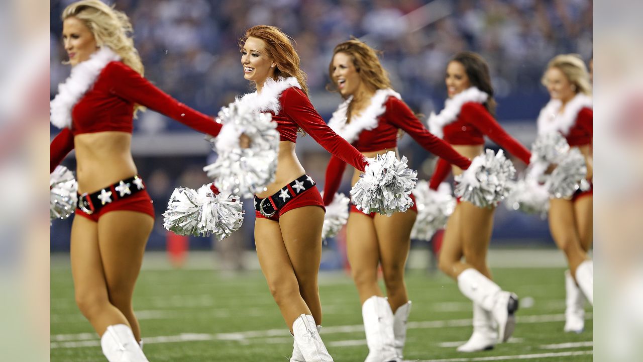 PHOTOS: Dallas Cowboys cheerleaders Christmas halftime