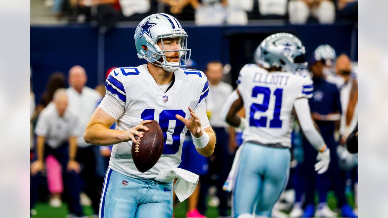 Dallas Cowboys safety Markquese Bell (41) in action during an NFL football  game against the Washington Commanders, Sunday, Oct. 2, 2022, in Arlington.  (AP Photo/Tyler Kaufman Stock Photo - Alamy