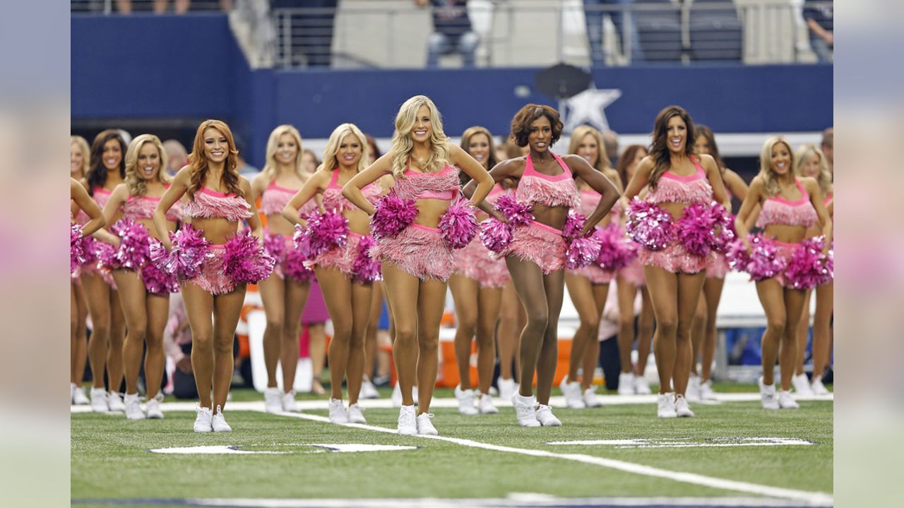 Dallas Cowboys cheerleaders halftime show 12/26/21 