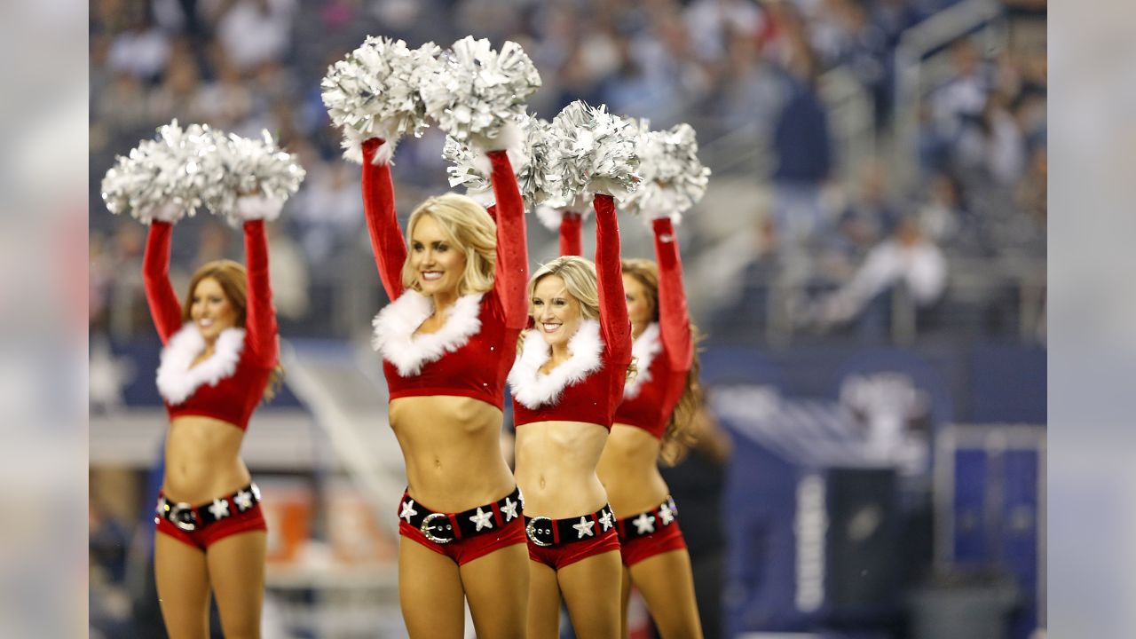 Dallas Cowboys Cheerleaders: Christmas Edition! – Pro Sports Extra