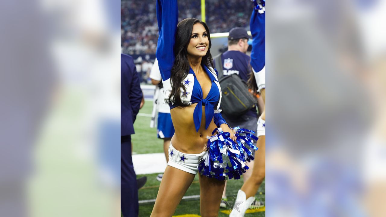 Dallas Cowboys Cheerleaders - Elizabeth's favorite former Dallas