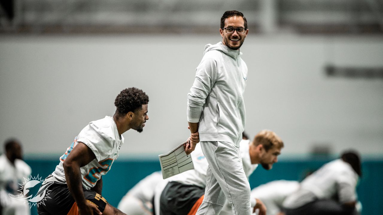 PHOTOS: 2022 Miami Dolphins Practice - November 9