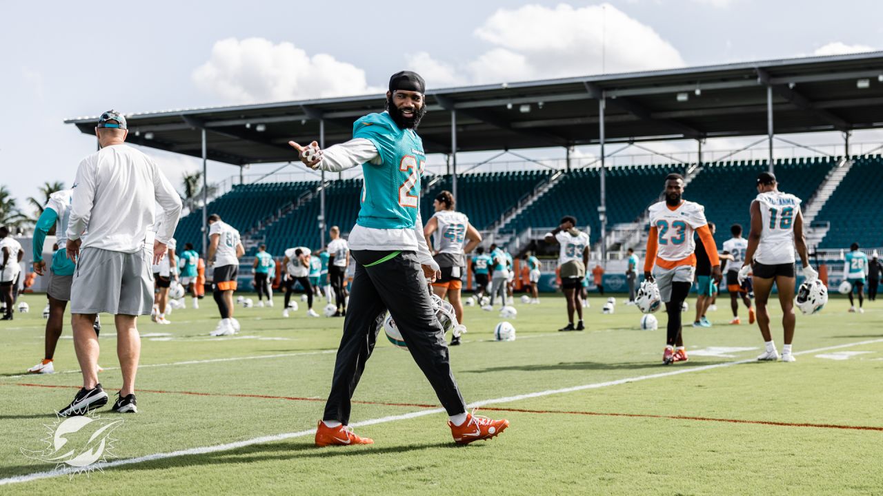 PHOTOS: 2022 Miami Dolphins Practice - November 30