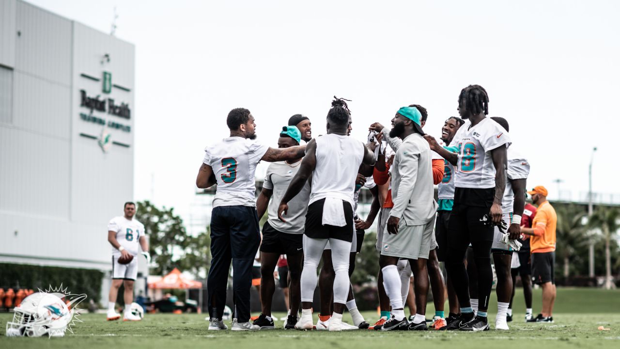 PHOTOS: 2022 Dolphins OTAs - May 19